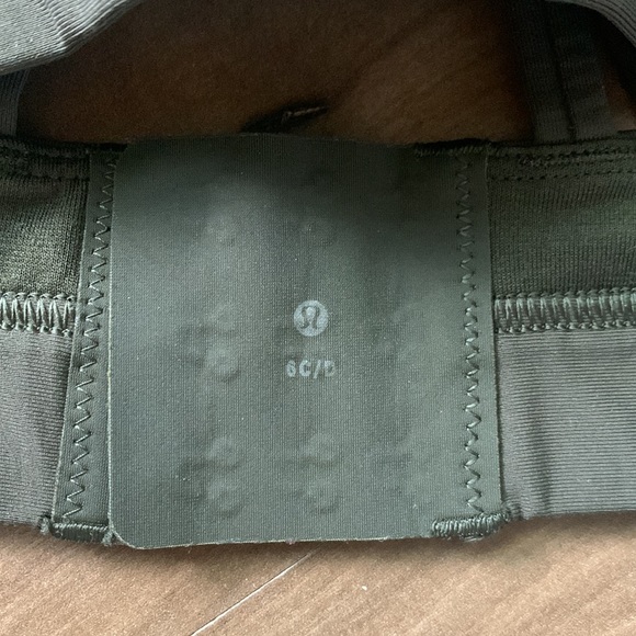 Lululemon STASH IT ALL BRA *MEDIUM SUPPORT, C/D CUP - Picture 3 of 3